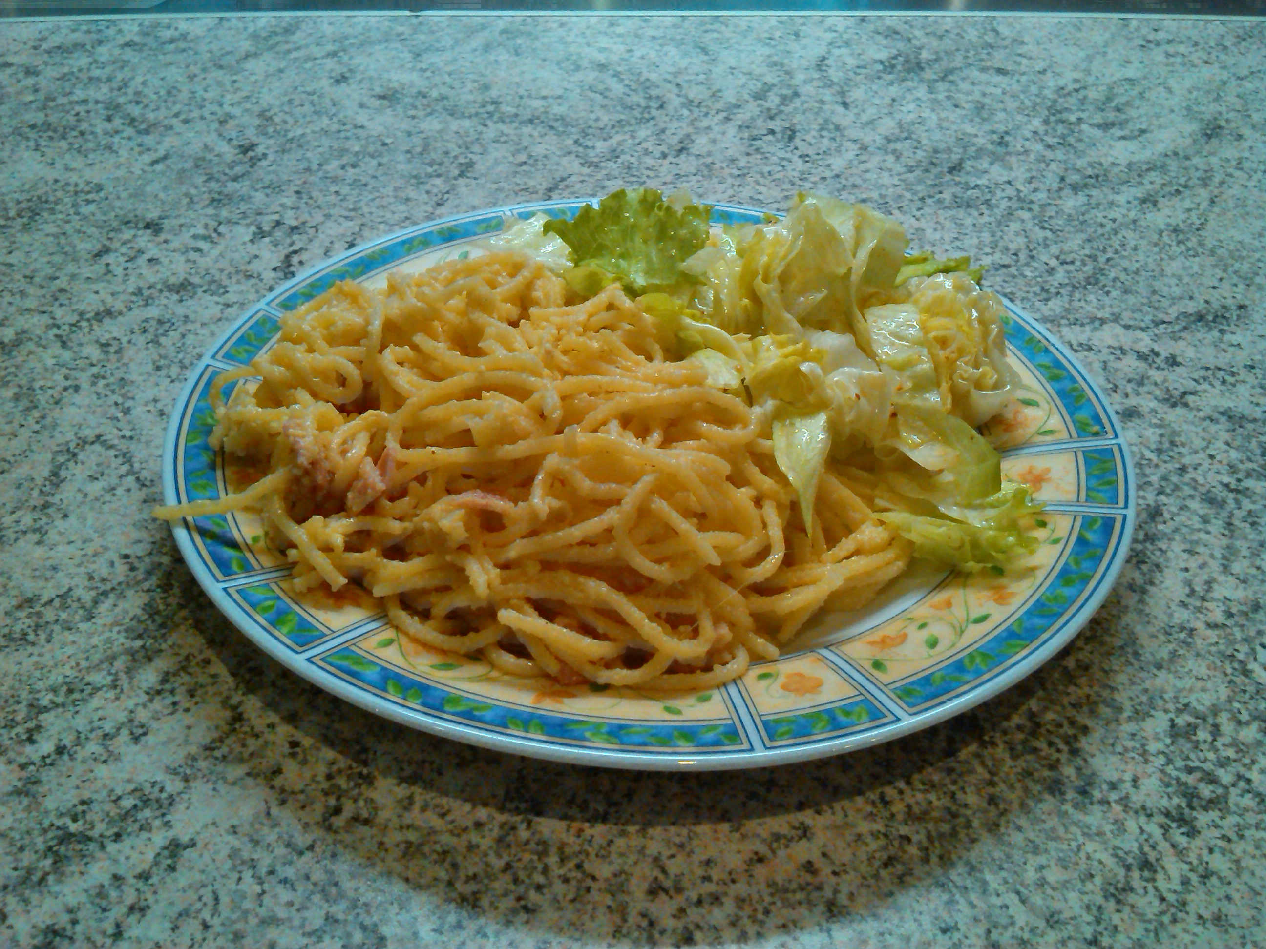 Spaghetti &amp;quot;noo Art der Köhlersfraa&amp;quot;, vunn de Idaliener aa &amp;quot;alla ...