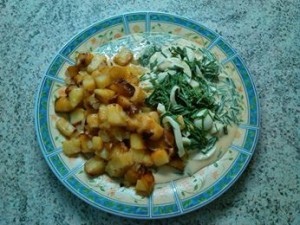 Eierschnittlaachsalat met Kerschtcher